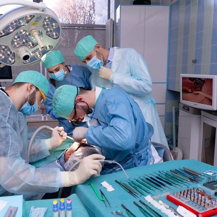 Светильник операционный Teko-Mach LED 160-02 (Dr Mach - Mach LED 300 DF + spot)